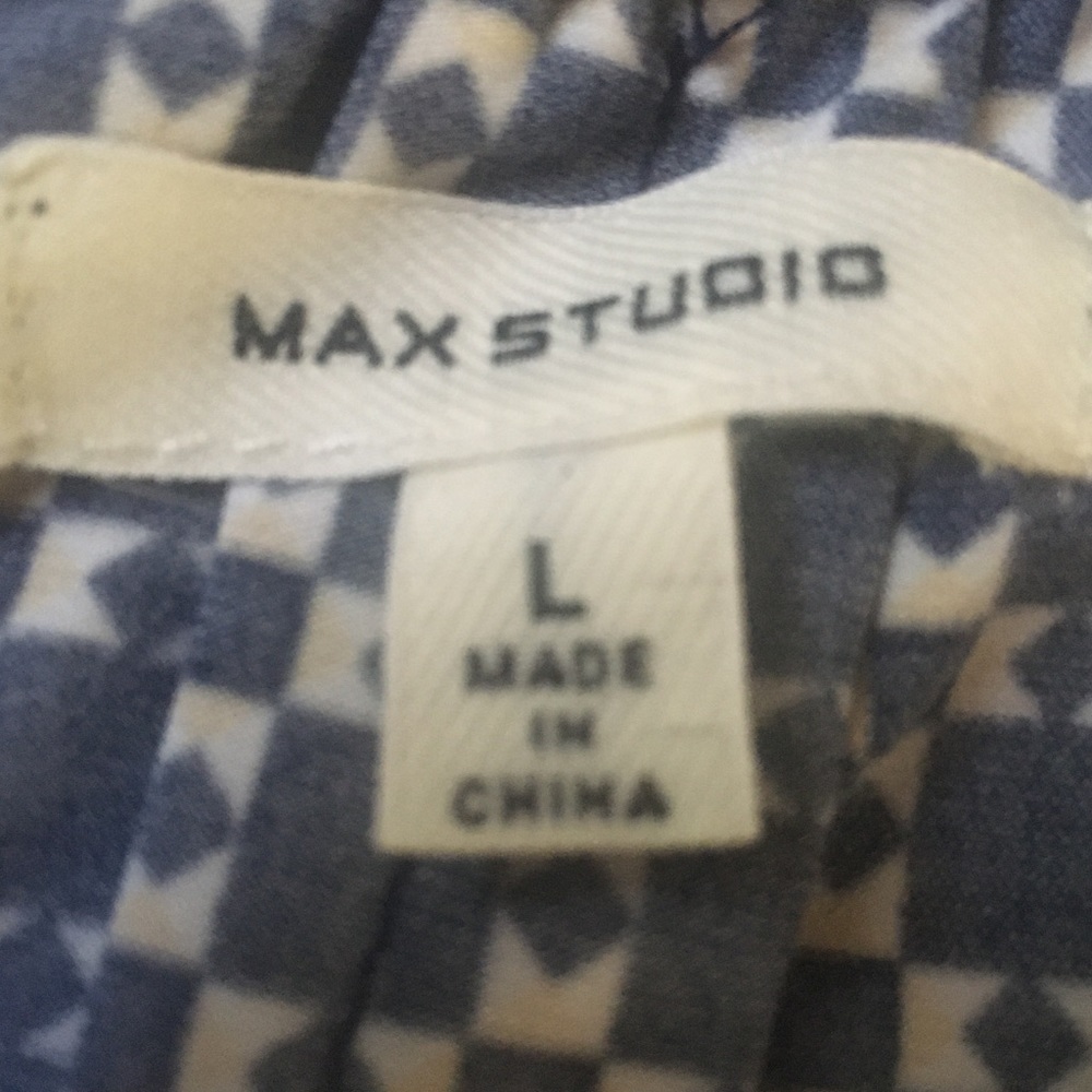 Max Studio Dress - Picture 3 of 3